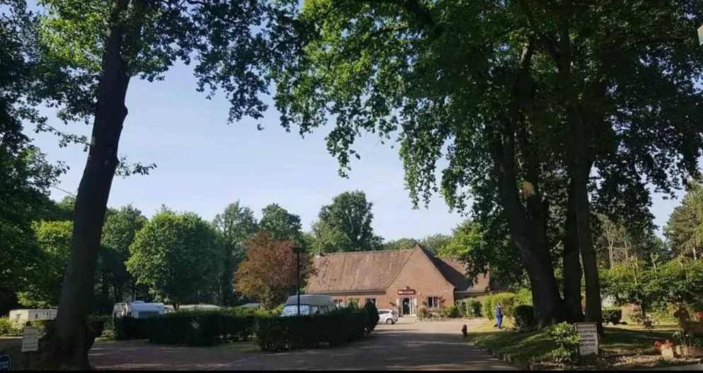 Vue extérieure de la réception du camping